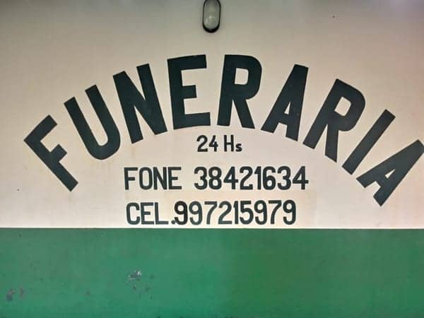 Fachada da Funerária Belchior Soares & Soares em Indiaporã